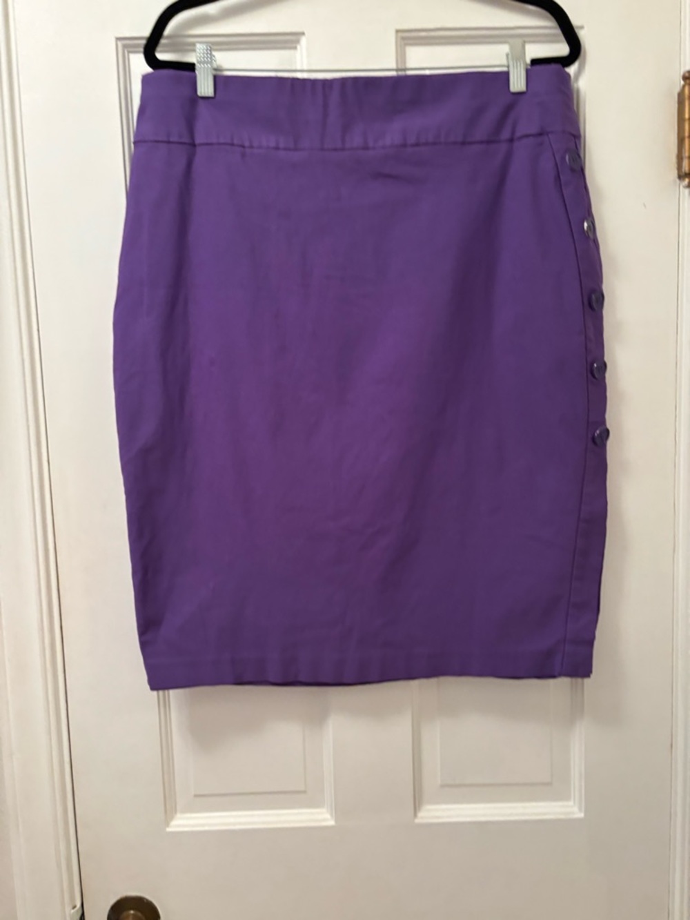 NY & C  Pencil Skirt Pull On  Side Button Purple Blue
With 9 1/2” Slit